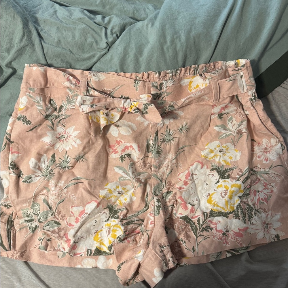 Women’s LOFT Floral High Waist Pink Shorts